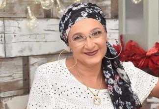 'Elas podem vencer também', diz paraibana que ajuda outras mulheres com câncer enquanto luta pela 4ª vez contra a doença