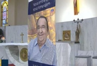 Amigos e parentes prestam homenagens a José Carlos da Silva durante missas de sétimo dia