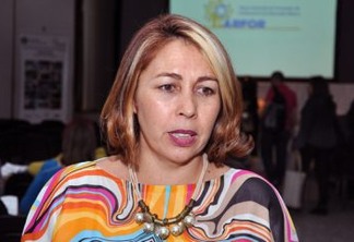 PLANALTO DESMORONANDO? Secretária de Educação Básica do MEC, Izabel Pessoa pede demissão, nesta segunda