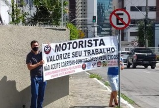 Motoristas de aplicativo fazem protesto em João Pessoa e cobram atualização de tarifas