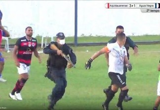 Policial atira em direção de jogador e zagueiro é preso em campeonato estadual - VEJA VÍDEO