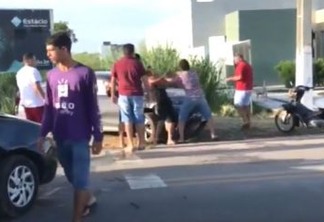 Após se envolver em acidente de trânsito em Cajazeiras, promotor de Justiça é agredido por popular - VEJA VÍDEO
