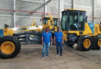 Prefeitura de Cajazeiras anuncia aquisição de máquina motoniveladora através de parceria com o deputado Wellington Roberto