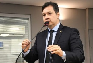Na CCJ: Júnior Araújo comemora aprovação de projeto que amplia prazo para pagamento de contas de energia na Paraíba