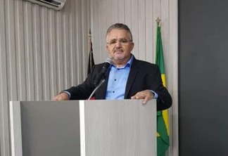 Prefeito Domingos Marques cria 200 cargos comissionados com a ajuda da base governista na Câmara de Aroeiras