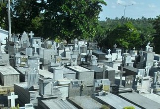 Sedurb cria plano de contingência e afasta risco de colapso em cemitérios da Capital