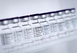 COVID-19: UE fecha novo acordo com Pfizer para 1,8 bilhão de doses de vacina