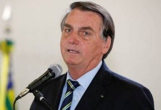 Após ter vídeos retirados do ar, Bolsonaro prepara decreto que proíbe redes sociais de apagarem publicações
