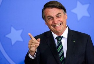Jair Bolsonaro admite possibilidade de se filiar ao Progressistas: "Está me namorando"