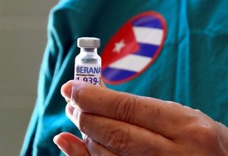 Cuba inicia vacinação em massa com imunizante nacional contra a Covid-19