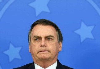 Personalidades protocolam pedido de impeachment de Bolsonaro