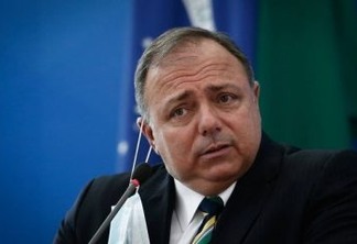 Pazuello reconhece "erro" ao comparecer em manifestação, diz vice-presidente Mourão