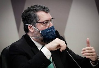 Ernesto diz que Itamaraty buscou insumos para a cloroquina no exterior a pedido do Ministério da Saúde