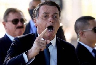 "MERDA DE IMPRENSA": Irritado, Bolsonaro tira a máscara, manda repórter e equipe calarem a boca e ataca a Globo e a CNN - VEJA VÍDEO