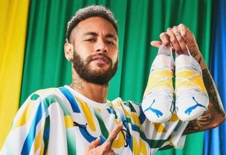 IRÔNICO? Em meio à polêmica com Nike, Neymar posta foto com chuteira da Puma 