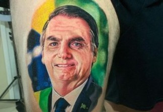 Eleitor de Jair Bolsonaro tatua rosto do presidente coxa e vídeo viraliza - VEJA