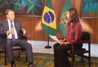 DE OLHO EM 2022: 'Novo Bolsa Família será de no mínimo 300 reais', diz Bolsonaro