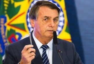 Bolsonaro acusa STF de espalhar fake news e atribui crimes à Corte