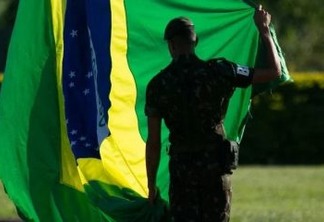 Empresas de ex-militares receberam R$ 610 milhões da Defesa desde 2018 - VEJA GRÁFICOS