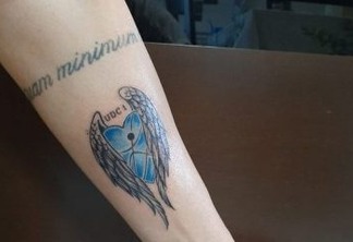 HOMENAGEM: paciente se recupera da Covid-19 e tatua logomarca do Hospital de Trauma no braço