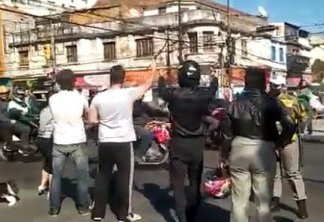 Eduardo Leite explica prisão de mulher em motociata: 'agressão e desacato a policiais'; VEJA VÍDEO