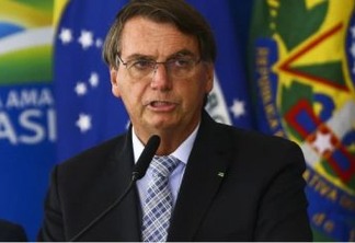 Ao defender voto impresso, Bolsonaro promete algo 'bombástico' em live