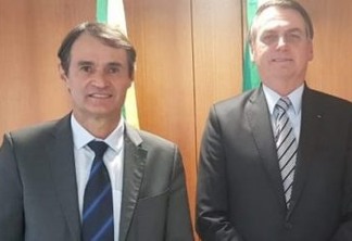 Presidente Bolsonaro paquera Queiroga, mas diz que eleição na Paraíba em 2022 deve passar por Romero Rodrigues
