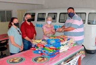 Creci-PB faz doação de 150 Kg de alimentos  para a Casa da Vovozinha