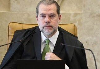 STF nega pedido de partidos para suspender desfile de tanques e blindados com Bolsonaro