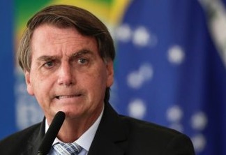 VOTO IMPRESSO: Após derrota, Bolsonaro diz que parlamentares não votaram a favor por medo de retaliação