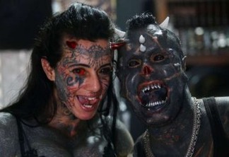 ASSUSTADOR! Tatuador brasileiro modifica corpo para parecer com o diabo