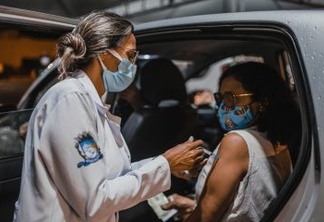 Prefeitura de Patos realiza mais um drive-thru e amplia vacina contra covid para 30 anos ou mais