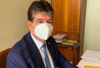 Ruy Carneiro defende projetos na saúde e auxílio econômico para conter efeitos da pandemia