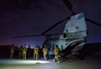 Antes de deixar Cabul, Exército americano destruiu aviões e blindados