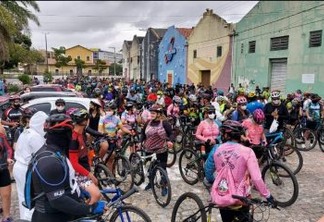 Cerca de 300 ciclistas participaram do Pedal Solidário promovido pela Prefeitura neste domingo
