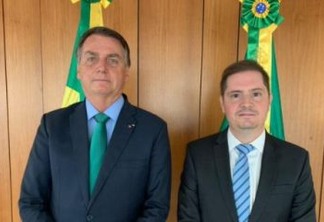 Bolsonaro anuncia Bruno Bianco como novo advogado-geral da União