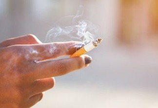 CRUELDADE: jovem apaga cigarro no corpo da mãe por ela não lhe dar dinheiro 