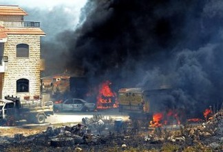 Explosão de tanque de combustível deixa 28 mortos no Líbano