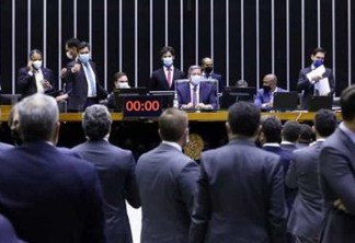 Câmara aprova Reforma Eleitoral, que garante volta das coligações, em segundo turno 
