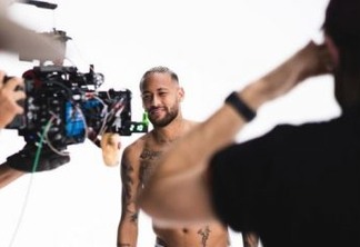 Neymar publica fotos só de cueca e recebe elogios: "Que ousadia"
