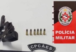 Polícia prende dupla com arma de fogo em terreno baldio em Campina Grande
