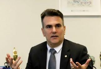 Em evento de filiação coletiva do PRTB, Sérgio Queiroz nega rumores de desistência de candidatura: "Ou Senado ou ser nada"