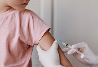 Municípios da PB não devem vacinar adolescentes sem comorbidade, diz Ministério