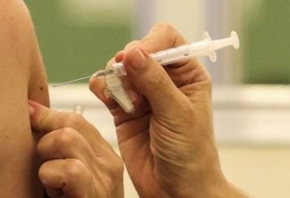 Cabedelo vacina contra a Covid-19 pessoas a partir de 25 anos nesta terça-feira (3)