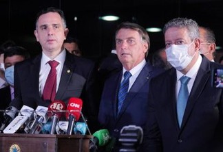 Bolsonaro vai hoje ao Congresso para entregar novo Bolsa Família e PEC dos precatórios