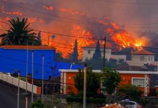 ASSUSTADOR: Cume do vulcão de La Palma sofre ruptura parcial em meio a fechamento de aeroporto