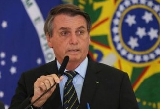 “Minoria que foi às ruas ontem é digna de pena”, alfineta Bolsonaro