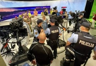 União Europeia alerta países do bloco para aumentarem proteção a jornalistas após ameaças crescerem