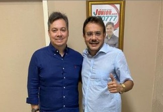 Júnior Araújo se reúne com ex-prefeito de Cajazeiras Carlos Antônio e destaca parceria: “Um grande líder e benfeitor de nossa terra mãe”