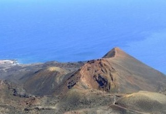 Ilhas Canárias voltam a tremer e há risco de erupção vulcânica